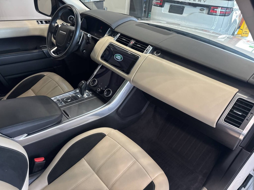 2018 Land Rover Range Rover Sport Image 21