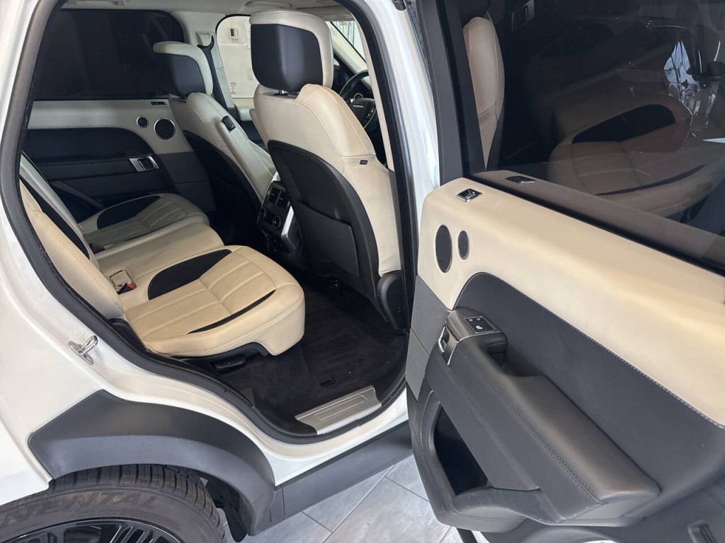2018 Land Rover Range Rover Sport Image 24