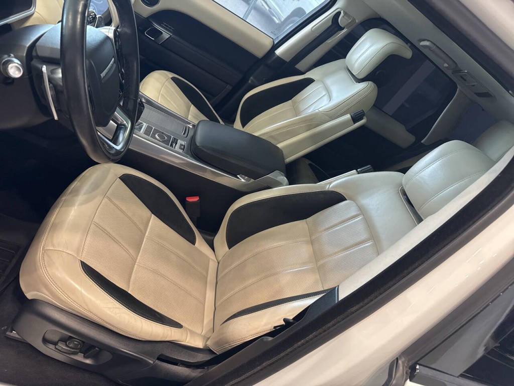 2018 Land Rover Range Rover Sport Image 30