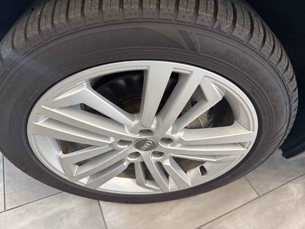 2019 Audi Q5 Image 9