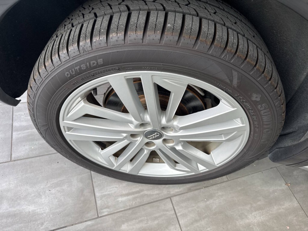 2019 Audi Q5 Image 14