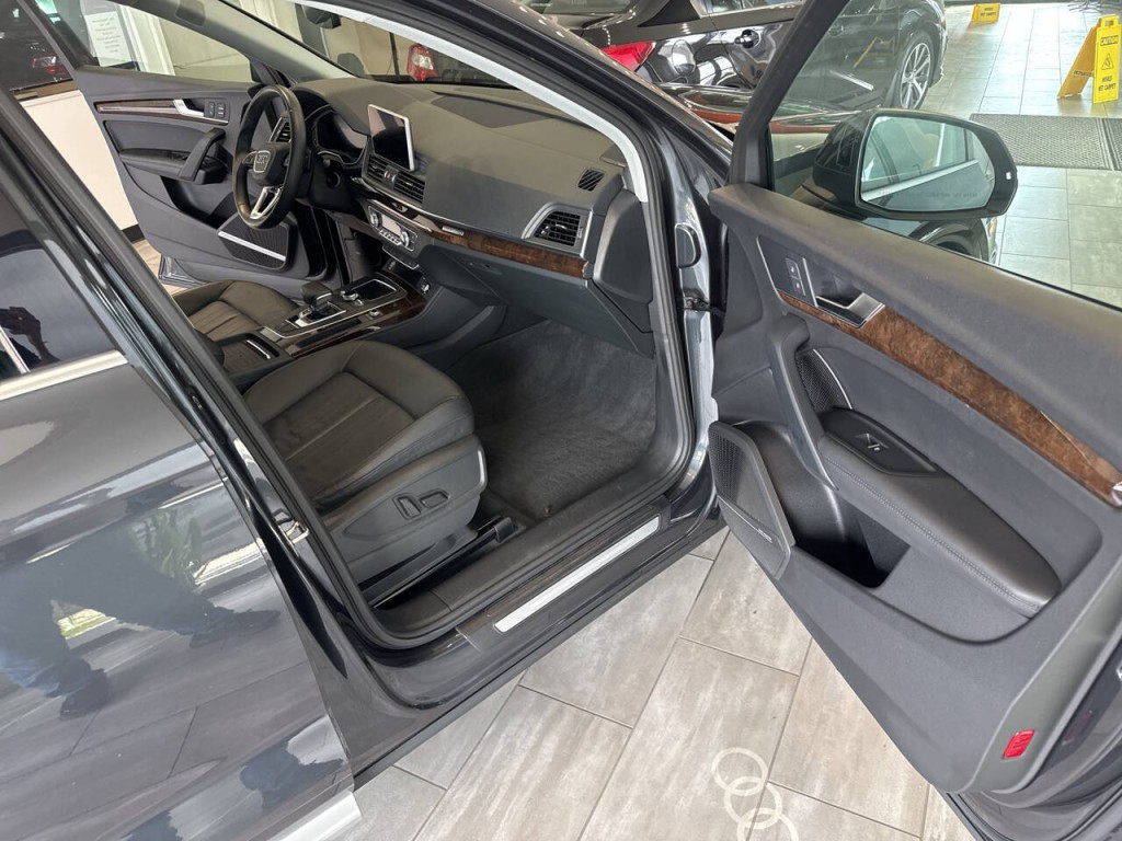 2019 Audi Q5 Image 30