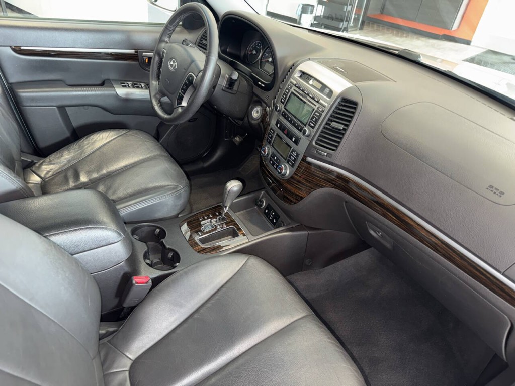 2011 Hyundai Santa Fe Image 23