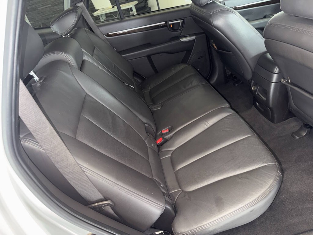 2011 Hyundai Santa Fe Image 26