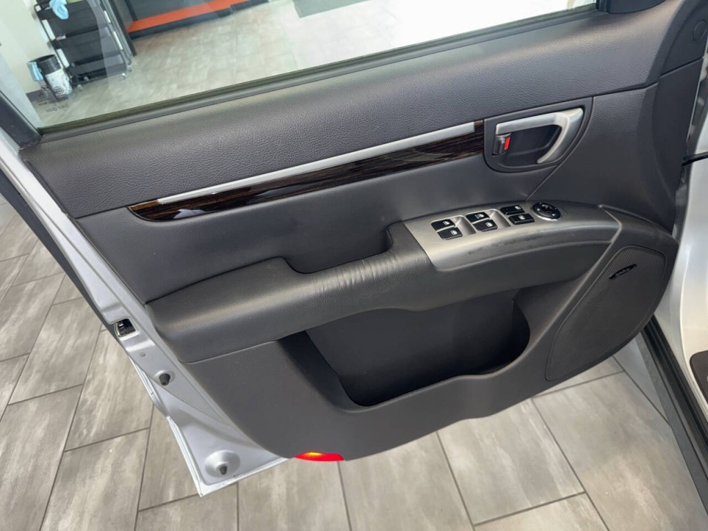 2011 Hyundai Santa Fe Image 27