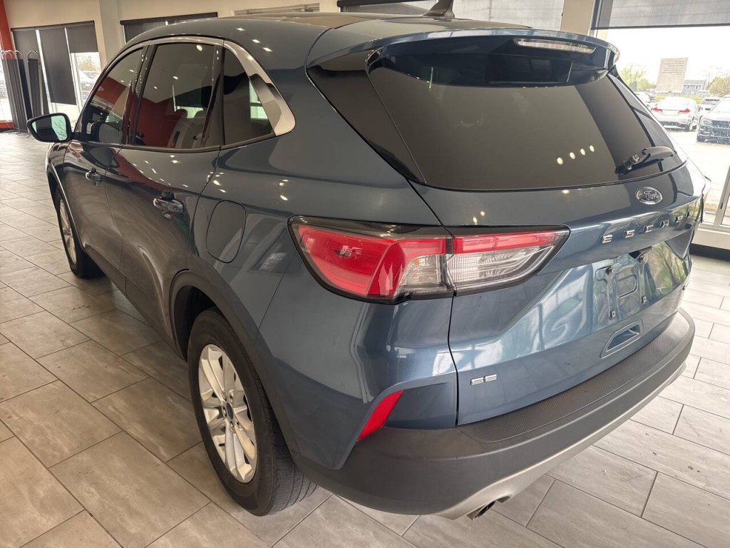 2020 Ford Escape Image 9
