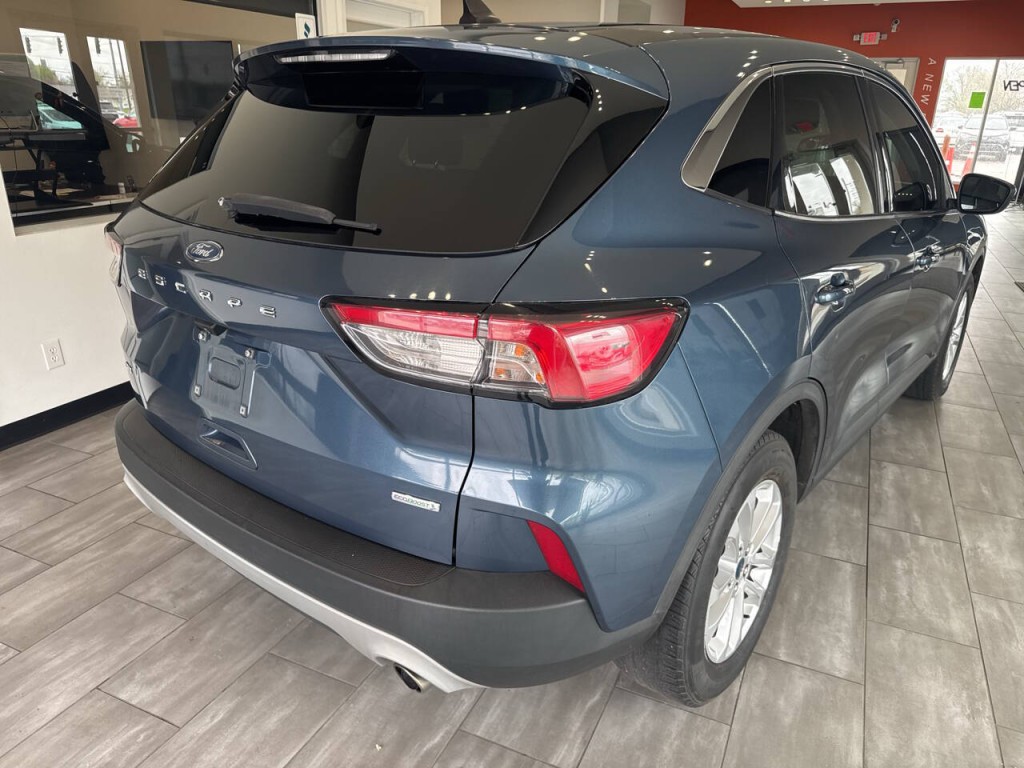 2020 Ford Escape Image 11