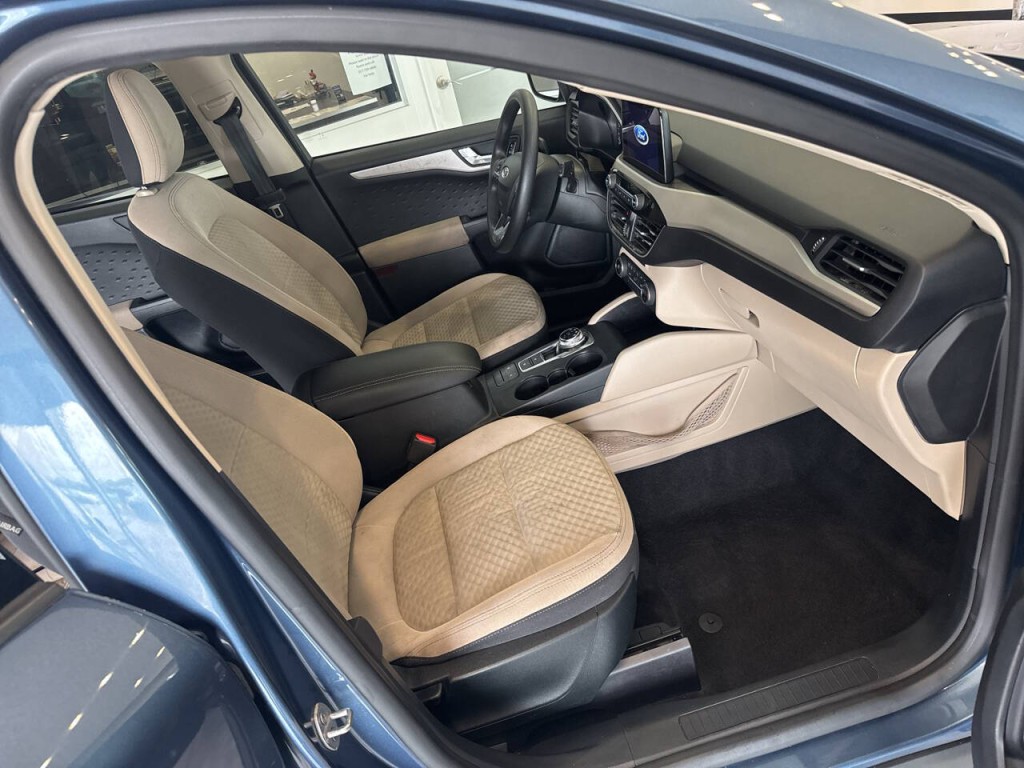 2020 Ford Escape Image 14