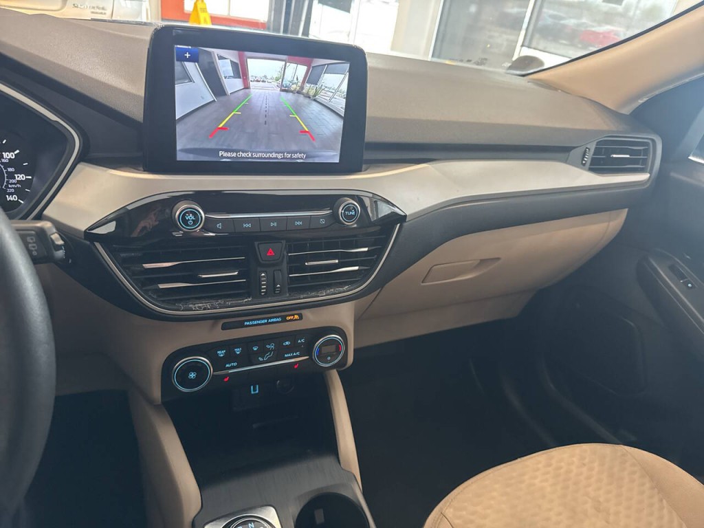 2020 Ford Escape Image 25