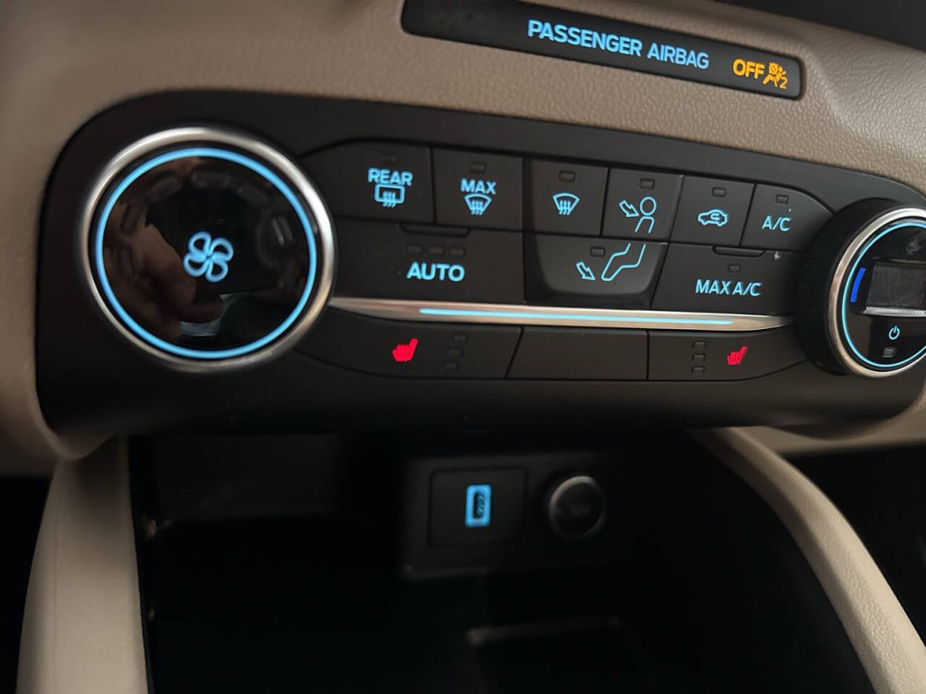 2020 Ford Escape Image 26