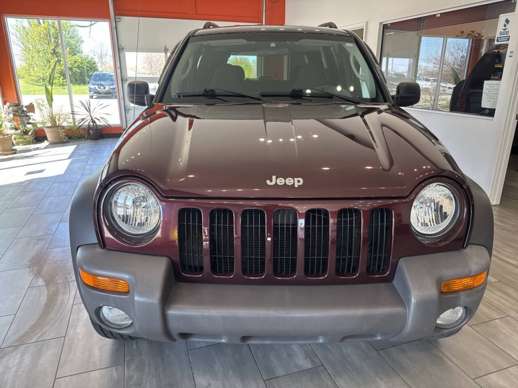 2004 Jeep Liberty Image 7