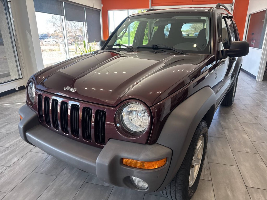 2004 Jeep Liberty Image 8