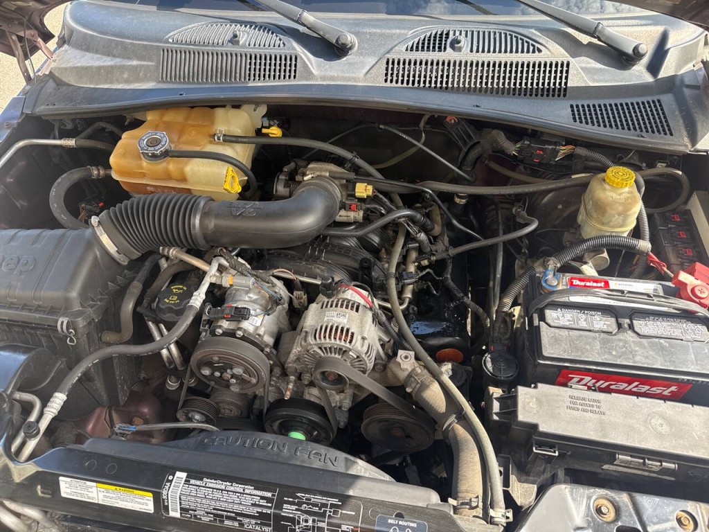 2004 Jeep Liberty Image 30