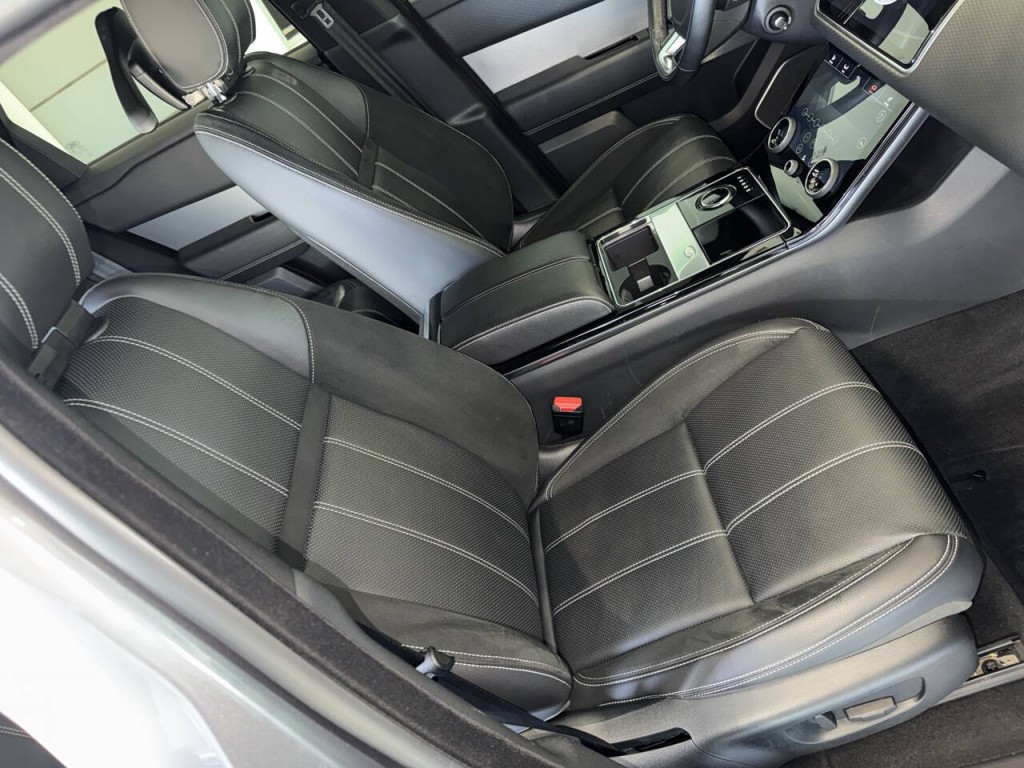 2019 Land Rover Range Rover Image 21