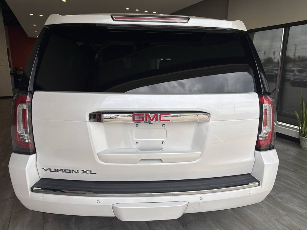 2018 GMC Yukon Image 7