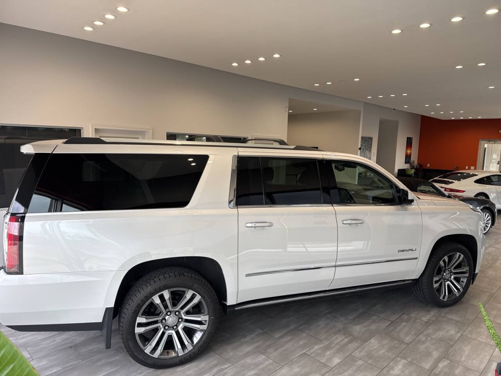 2018 GMC Yukon Image 8
