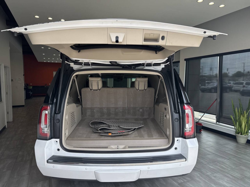 2018 GMC Yukon Image 32