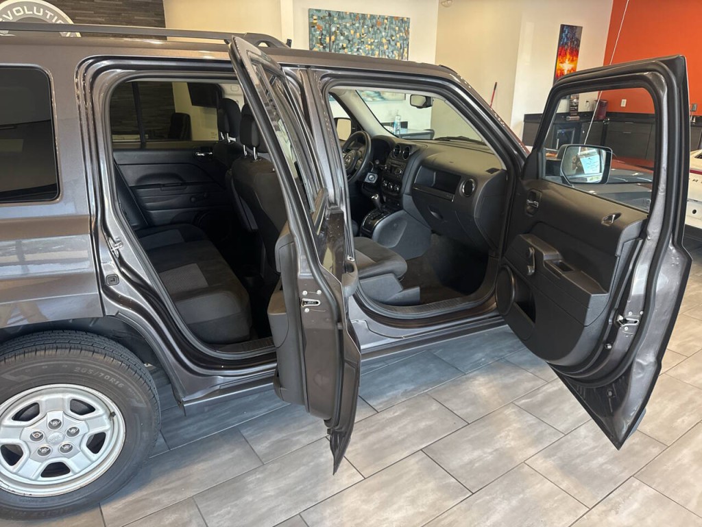 2016 Jeep Patriot Image 17