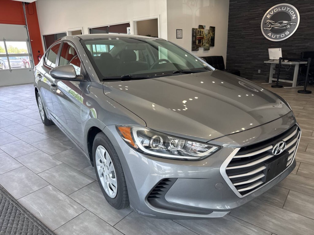 2018 Hyundai Elantra Image 2