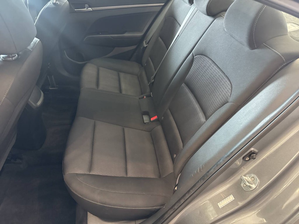 2018 Hyundai Elantra Image 27