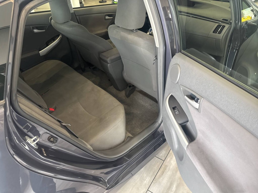 2010 Toyota Prius Image 30