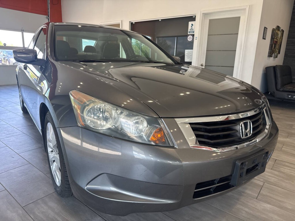 2009 Honda Accord Image 1