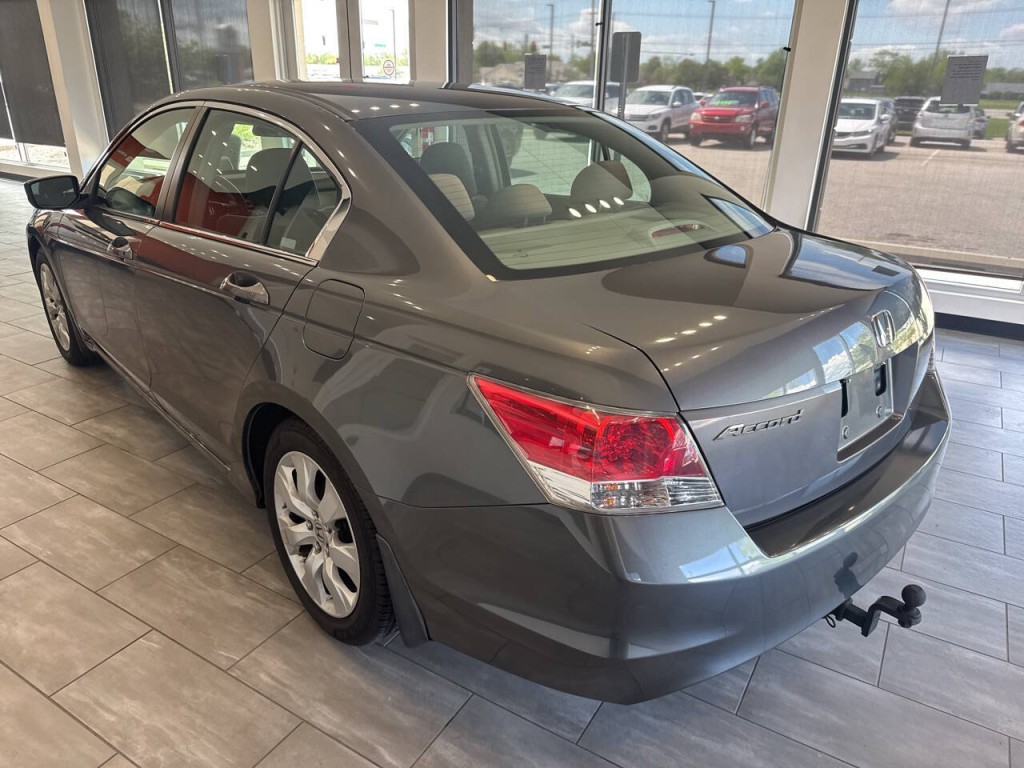 2009 Honda Accord Image 13