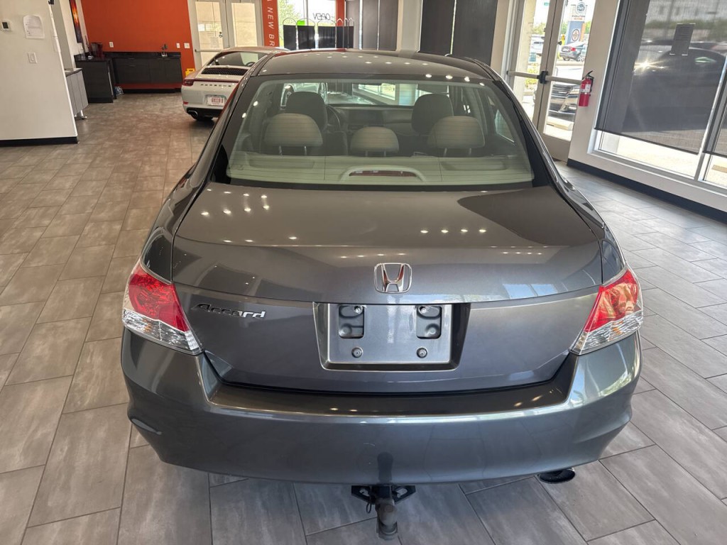 2009 Honda Accord Image 15