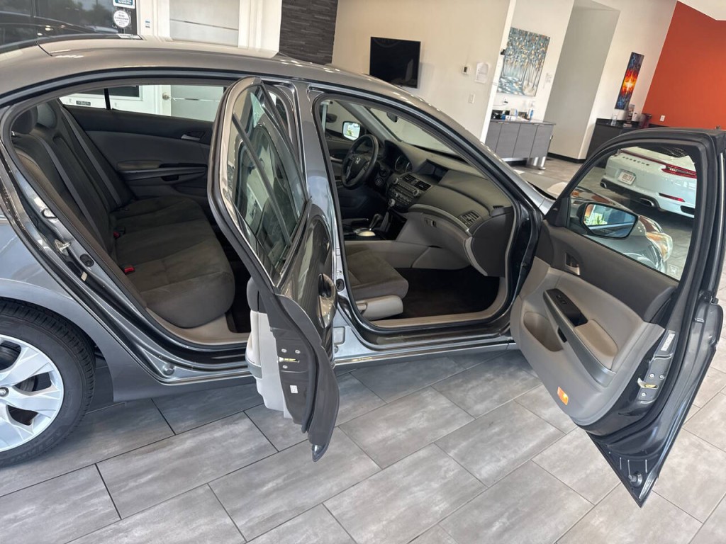 2009 Honda Accord Image 21