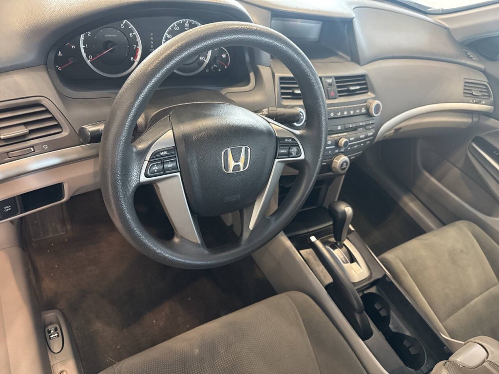 2009 Honda Accord Image 25