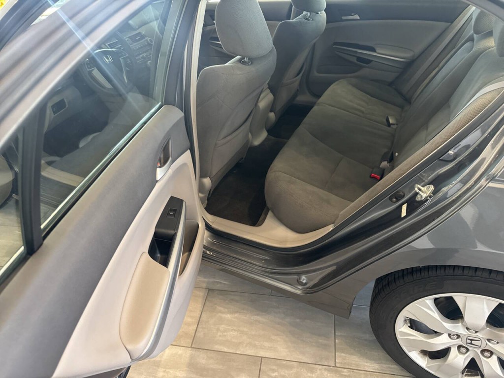 2009 Honda Accord Image 27
