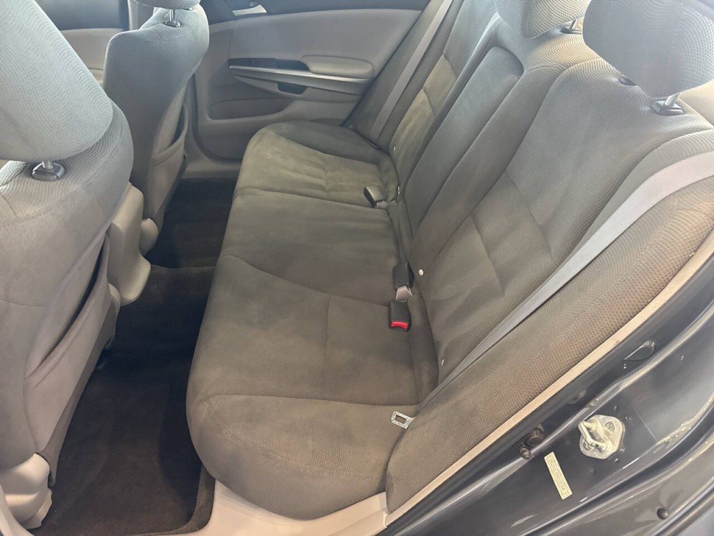 2009 Honda Accord Image 28