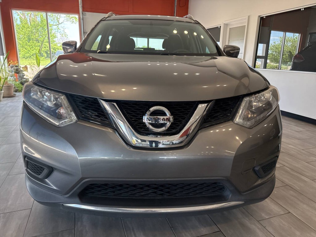 2015 Nissan Rogue Image 2