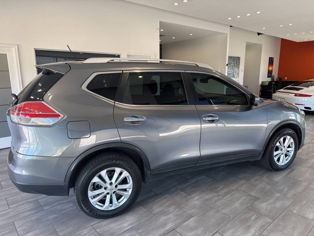 2015 Nissan Rogue Image 8