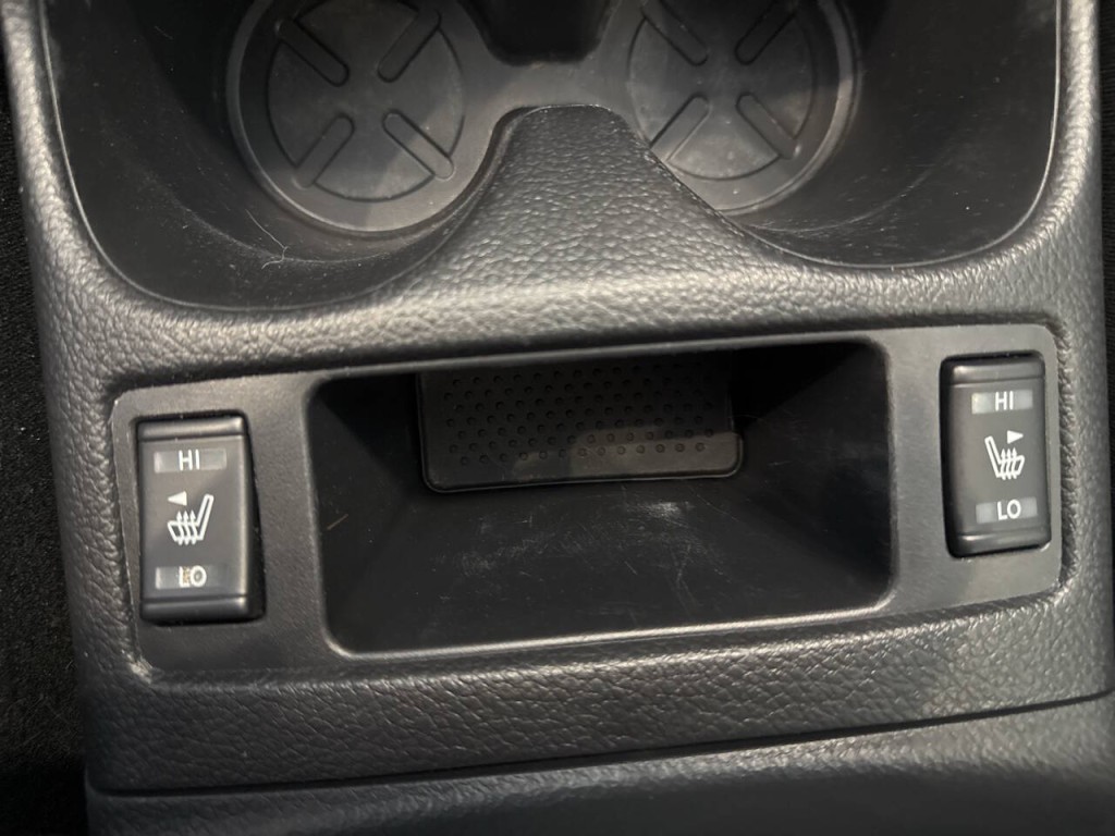 2015 Nissan Rogue Image 26