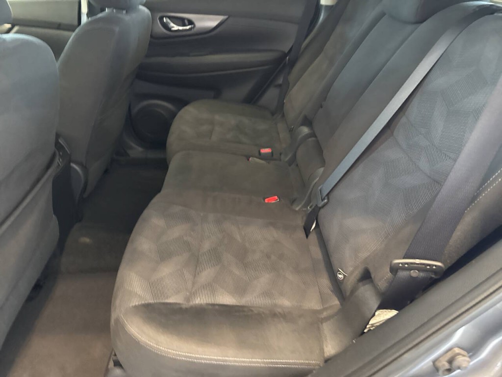 2015 Nissan Rogue Image 31