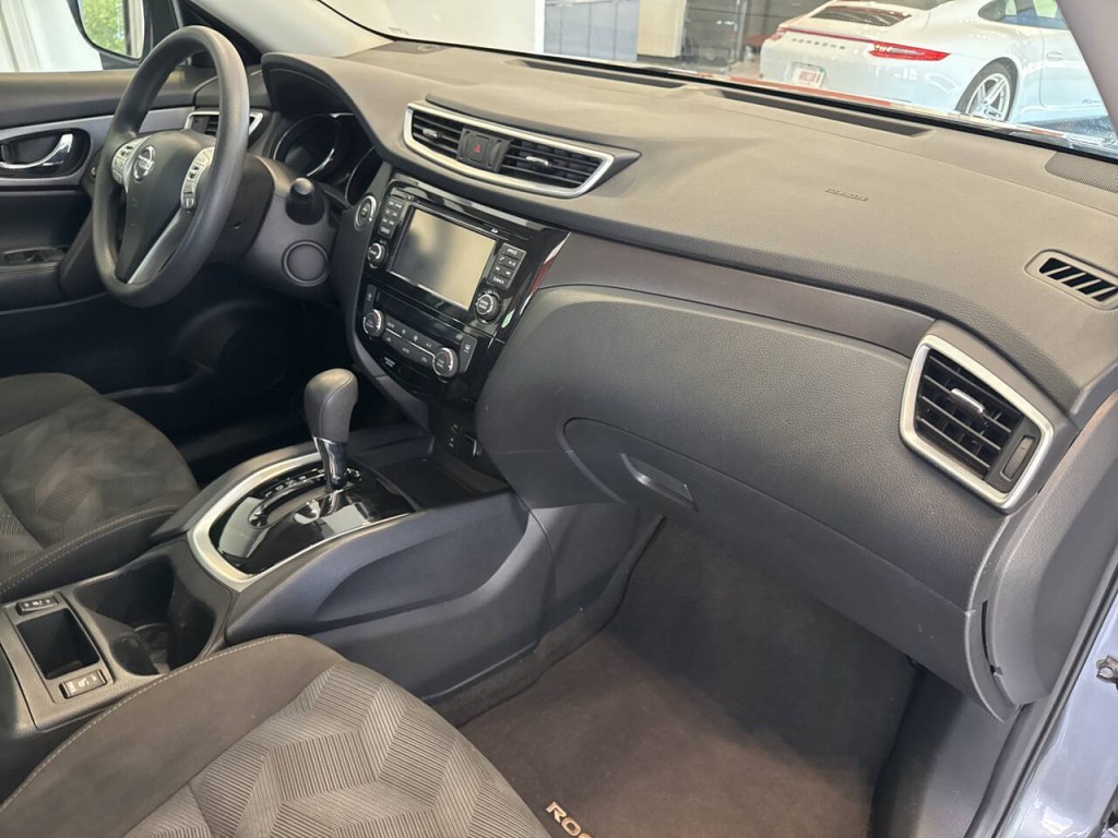 2015 Nissan Rogue Image 42