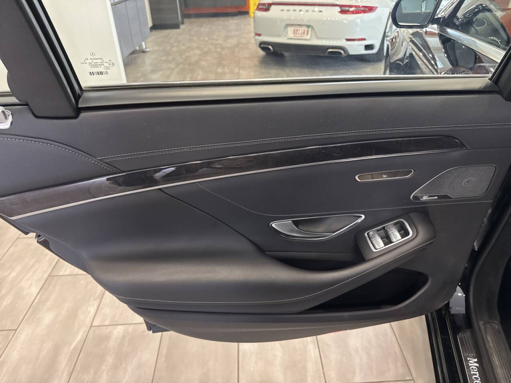 2019 Mercedes-Benz S-Class Image 37