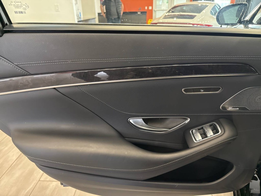 2019 Mercedes-Benz S-Class Image 40