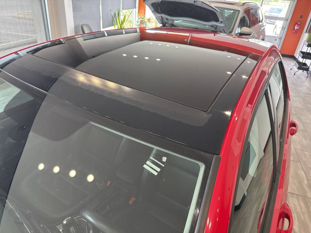 2017 Volkswagen Golf Image 11