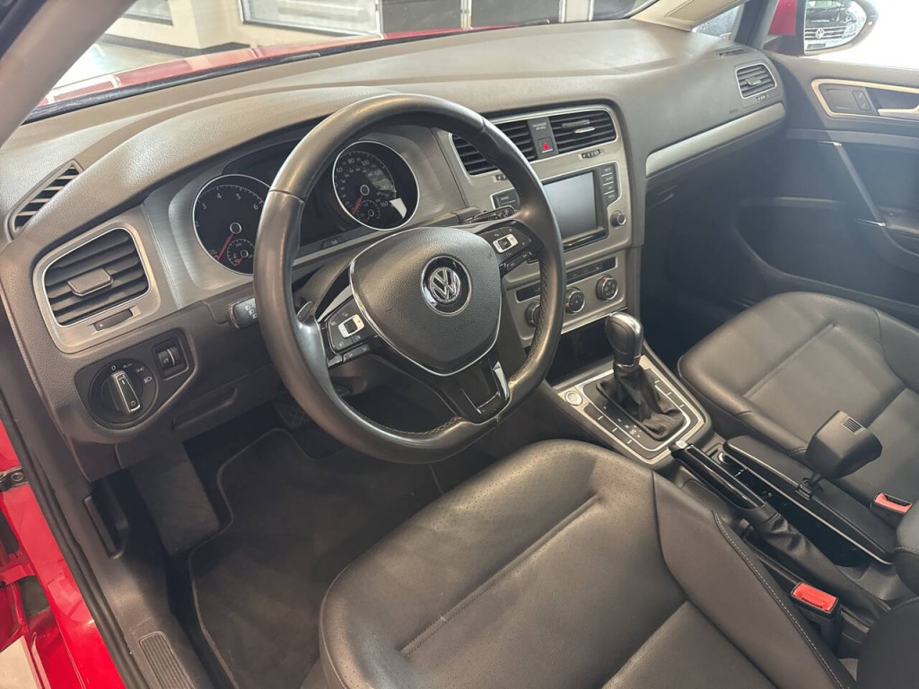 2017 Volkswagen Golf Image 18