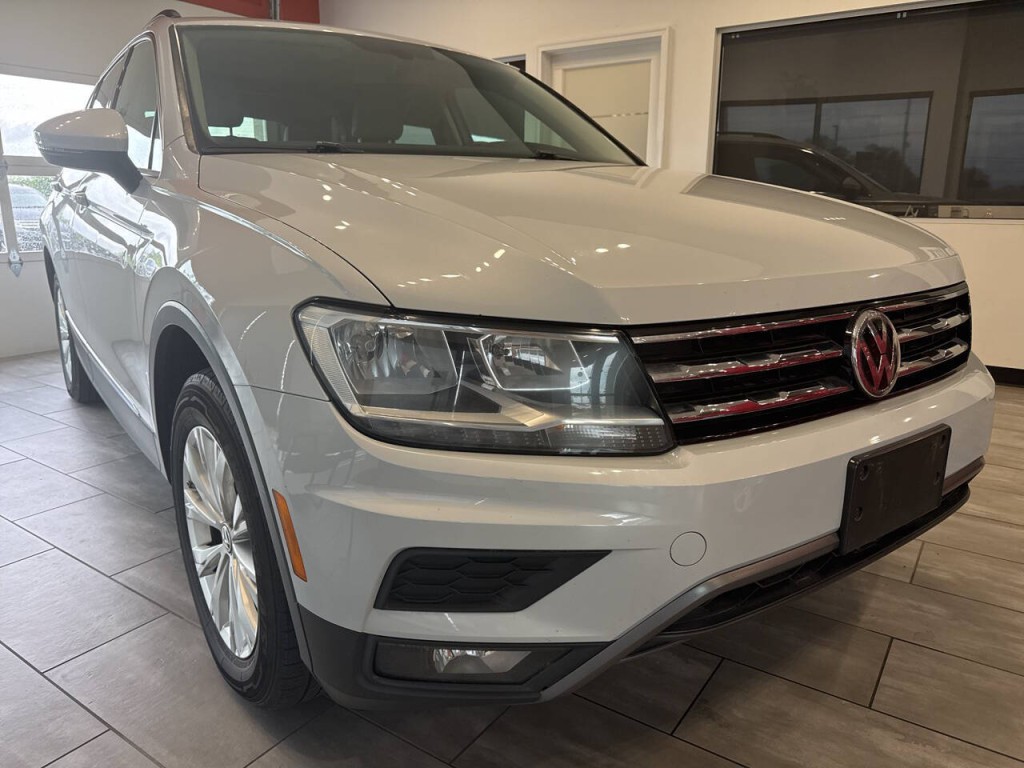2018 Volkswagen Tiguan Image 1