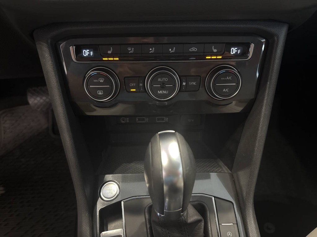2018 Volkswagen Tiguan Image 16