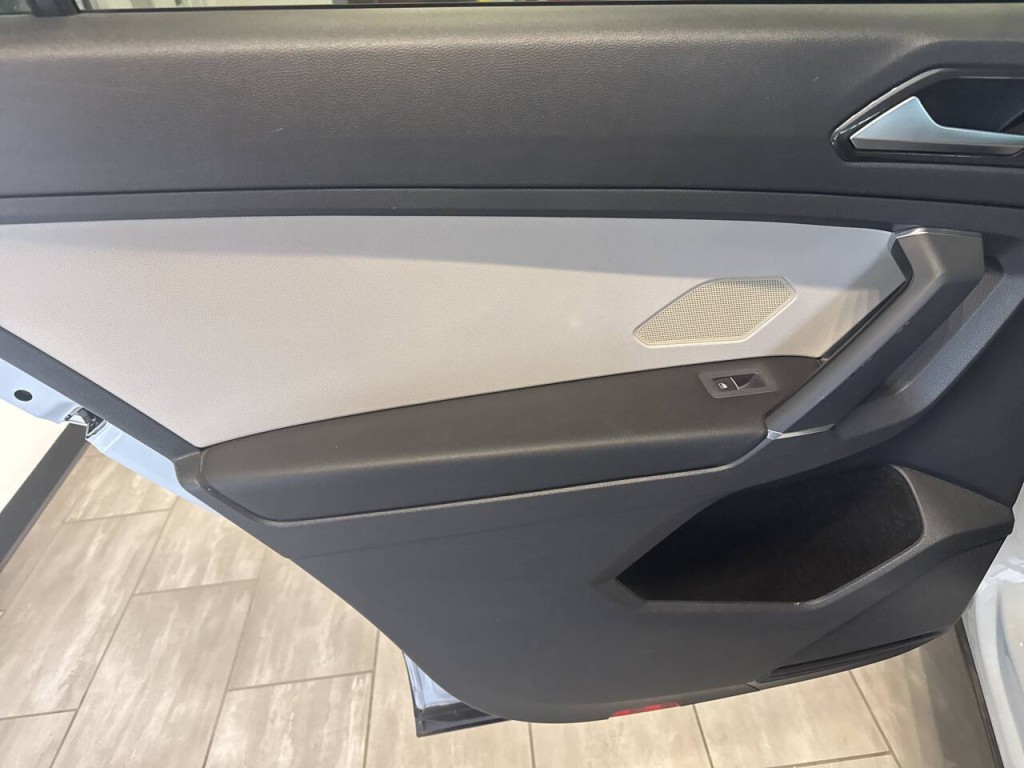 2018 Volkswagen Tiguan Image 21