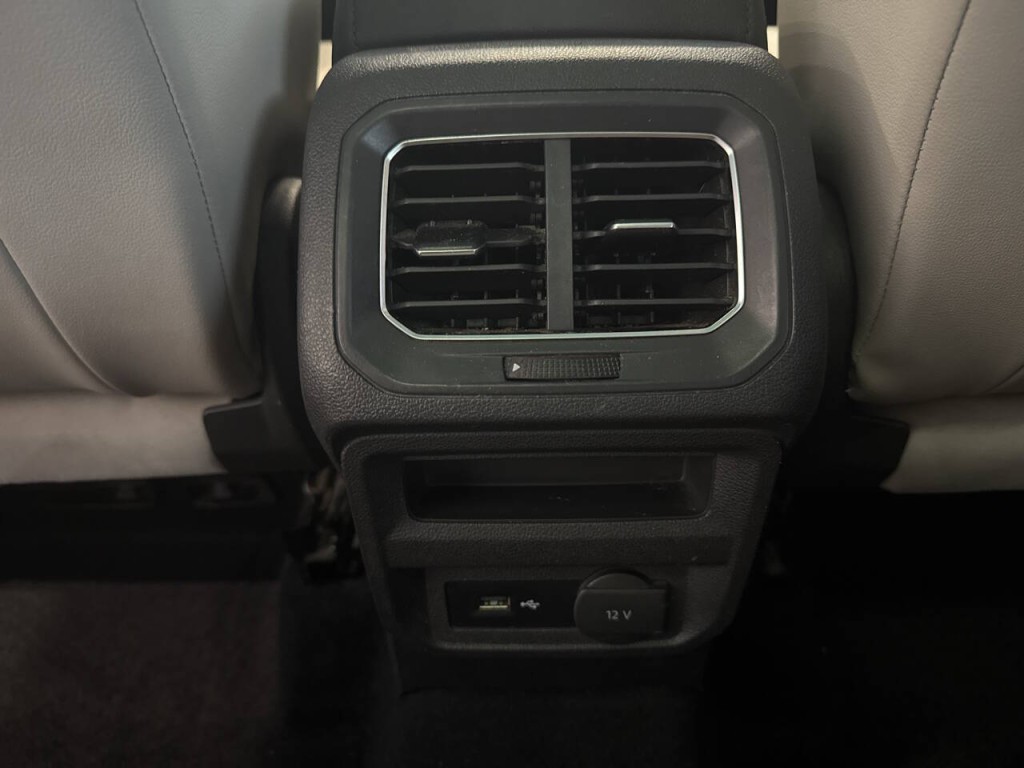 2018 Volkswagen Tiguan Image 26