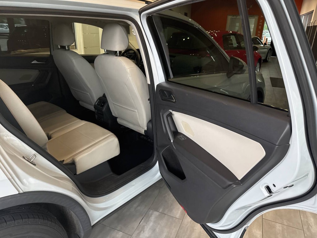2018 Volkswagen Tiguan Image 30