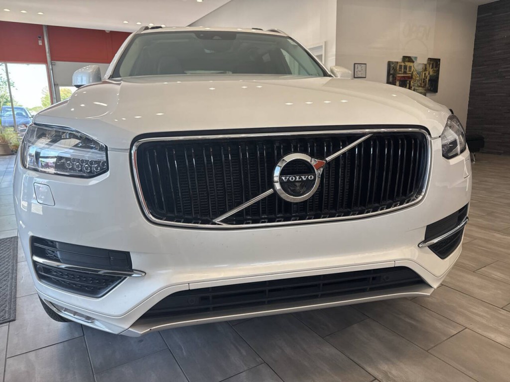2019 Volvo XC90 Image 2