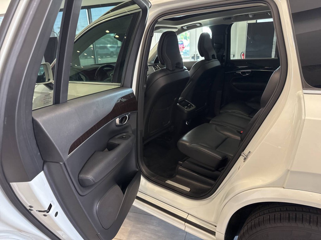 2019 Volvo XC90 Image 25