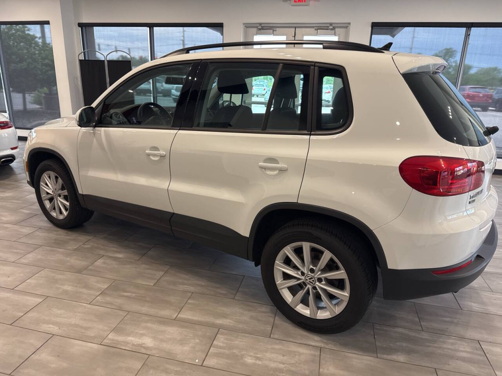 2017 Volkswagen Tiguan Image 4