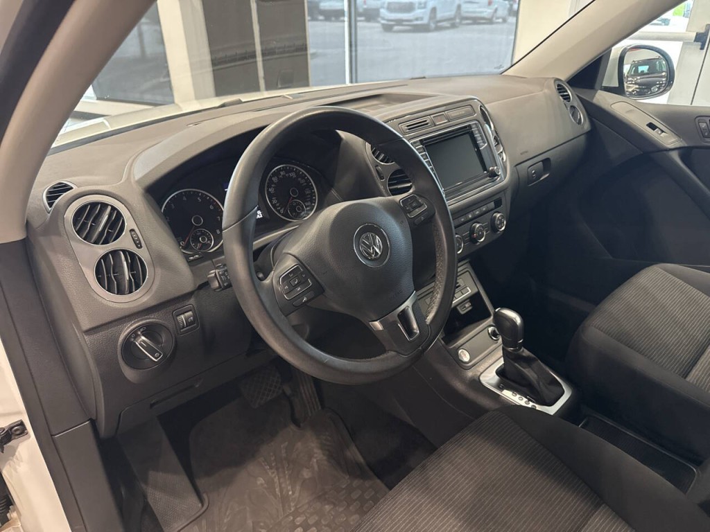 2017 Volkswagen Tiguan Image 16